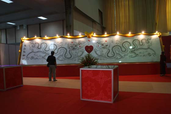 Các tác phẩm tại triển lãm “Những tấm lòng với Thăng Long – Hà Nội”