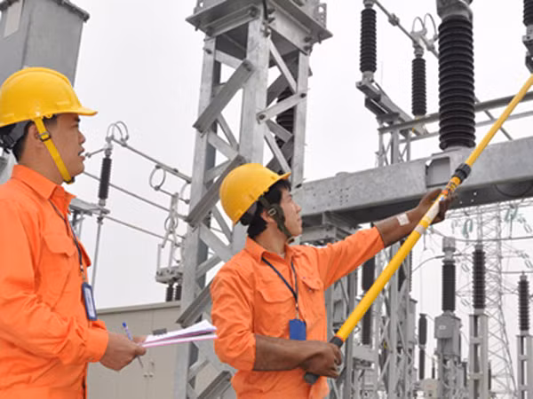 Thừa điện, nhiều nơi vẫn bị cúp do quá tải