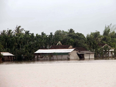 Tiếng kẻng và giọt nước mắt