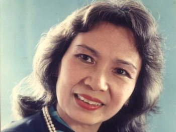 Hồi ký của một nữ danh ca vang danh với 'Xa khơi'