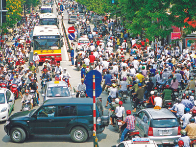 Thu phí bảo trì đường bộ: Dân ngạc nhiên, địa phương than khó