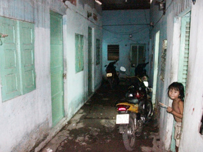 Giết người tình rồi tự tử bằng ...nước mắm