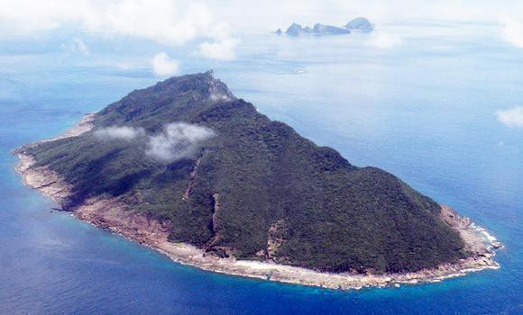 Đội lốt 'cừu' gây hấn Biển Đông?