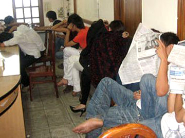 Xanh mặt vì quý tử nghe 'chém gió', phê 'pin' cả ngày