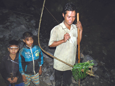 Theo người Rục săn chuột “tuyệt chủng”