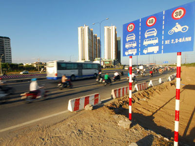 Làm đường 80 km/giờ, buộc xe chạy 40 km/giờ