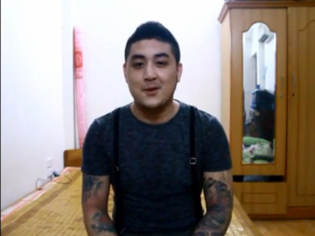 Chàng tây hát nhạc Tuấn Hưng gây sốt dân mạng