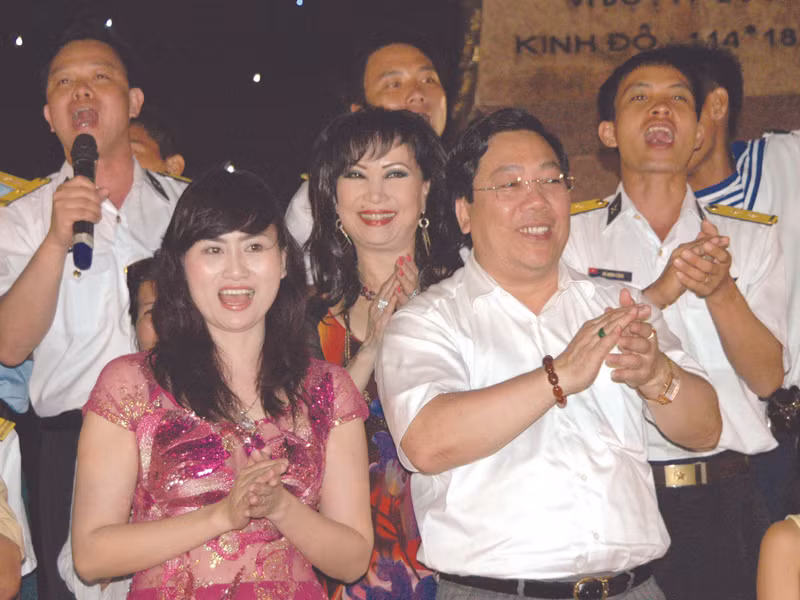 Ca sỹ hải ngoại đầu tiên hát ở Trường Sa