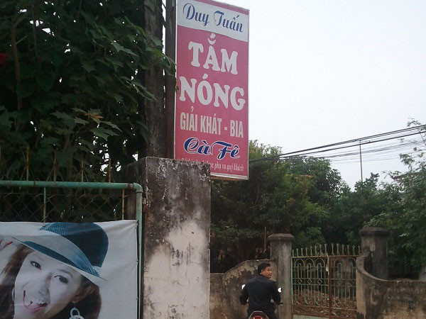 Khó tin tắm nóng có kiều nữ phục vụ tại Ba Vì - Hà Nội