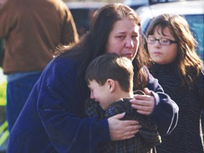 Mẹ thủ phạm thảm sát tại Mỹ từng dạy con bắn súng