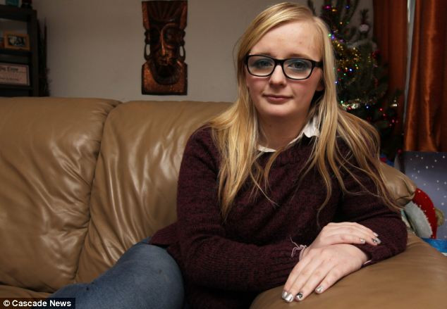 Nữ sinh ngủ 30 lần/ngày sau khi tiêm vắc xin cúm