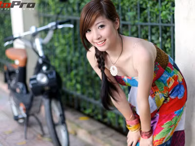 Thiếu nữ Hà thành nhẹ nhàng xuống phố cùng e-Solex