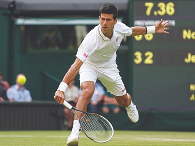 Djokovic và Williams thẳng tiến
