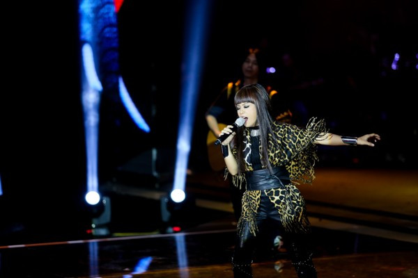 Học trò Mr. Đàm giả gái không 'cứu' được The Voice tẻ nhạt