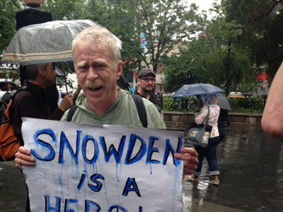 Người hùng hay kẻ phản quốc?