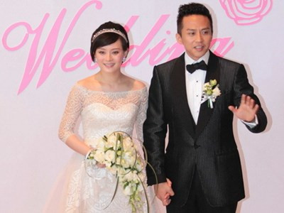 Tôn Lệ xúc động nghẹn ngào trong ngày cưới