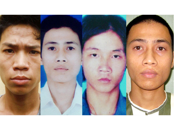 Chĩa súng vào con bạc để cướp tiền