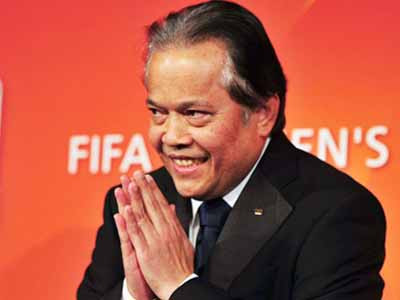 'Kẻ độc tài' lũng đoạn hậu trường bóng đá Thái Lan