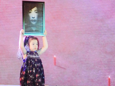 Hàng triệu người tưởng niệm nạn nhân tử vong vì tai nạn giao thông