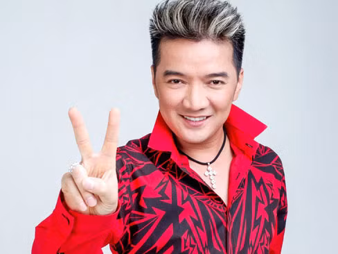 Đàm Vĩnh Hưng bỗng dưng thành 'gấu mẹ'