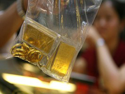 Vàng bị làm giá