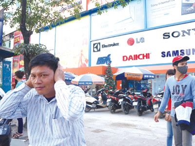 Hà Nội, TPHCM: Khốn khổ vì tiếng ồn