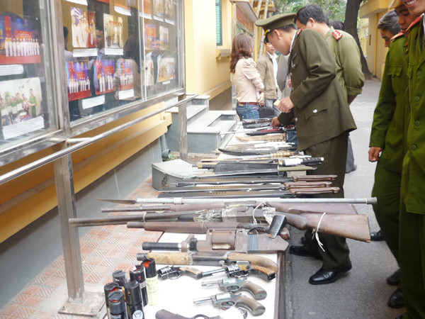 Số vũ khí của các đối tượng hình sự bị Công an Hà Nội thu giữ thời gian vừa qua