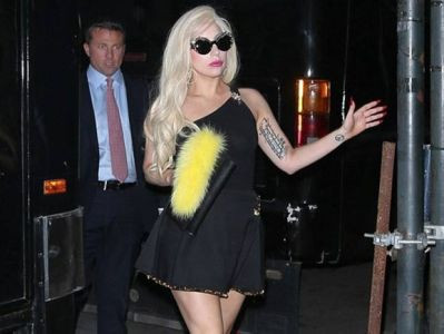 Lady Gaga: Vừa khỏi bệnh đã ‘leo’ lên giầy cao gót