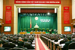 Quốc hội nhất trí tăng lương tối thiểu lên 830.000 đồng/tháng