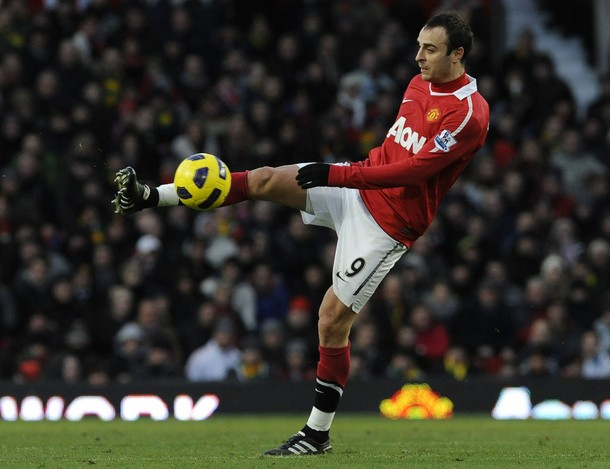 Berbatov 5 lần lập công, Man United đại thắng 7-1