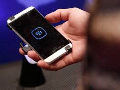 Lenovo tính kế mua lại BlackBerry