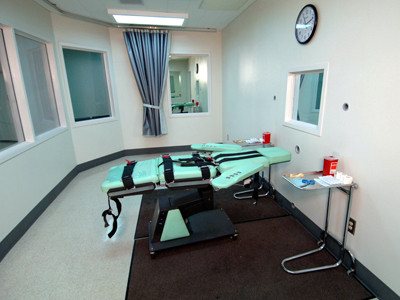 Tử tù chờ... thuốc chết!