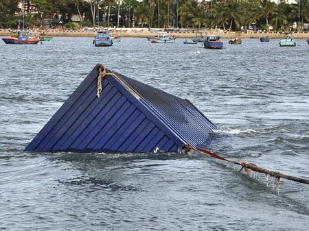 Bác phương án mời thợ lặn Singapore trục vớt tàu chìm ở Vũng Tàu