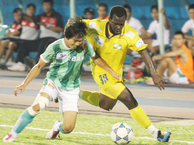 SLNA tạm lên đầu bảng sau thắng lợi trước N.SG Ảnh: Tường Vũ