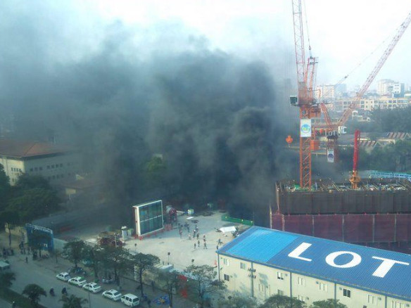 Hà Nội: Cháy lớn tại phố Đào Tấn