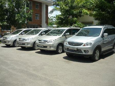 Thuê ôtô tự lái vào mùa ... chặt chém