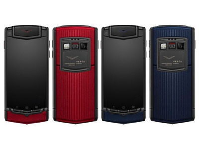 Vertu Ti Colors giá 11.600 USD