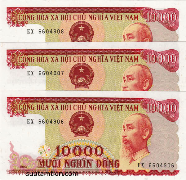 Đổ xô đi mua 'Hoa hậu' tiền giấy