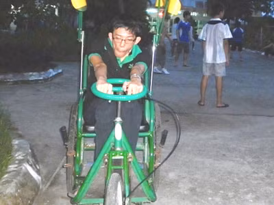 Những sinh viên có nghị lực phi thường