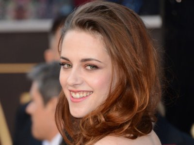 Kristen Stewart: Giàu có, nổi tiếng vẫn muốn đi học