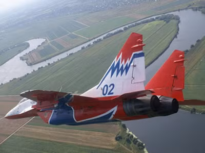 Máy bay tiêm kích Su-27 của Nga