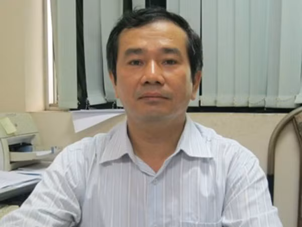 Người lớn phải ngoan