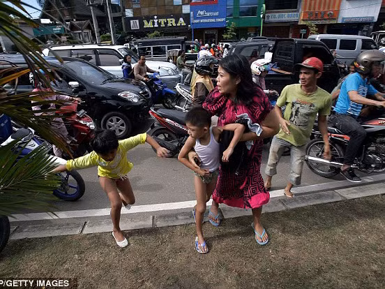 Động đất mạnh gần chín độ richter ở Indonesia