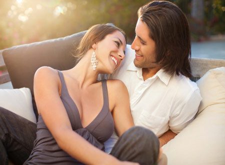 Làm thế nào để thấy người bạn đời luôn hấp dẫn