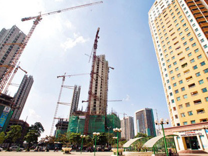 Kinh tế Việt Nam 'nguy cơ đi ngang nhiều năm'