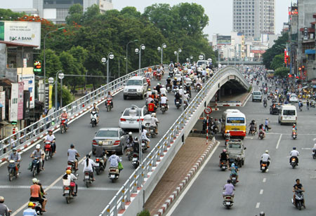 Cầu vượt nhẹ không phải 'cây đũa thần'