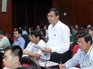 Đề nghị cấm bán thuốc lá ở nhà hàng, vũ truờng