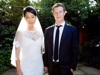 'Ông chủ' Facebook lên xe hoa