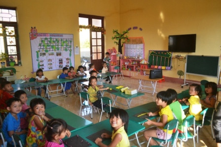 Phụ huynh không đóng tiền, HS không được đến lớp?