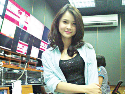 Hot girl wushu xinh đẹp chuyển nghề làm MC